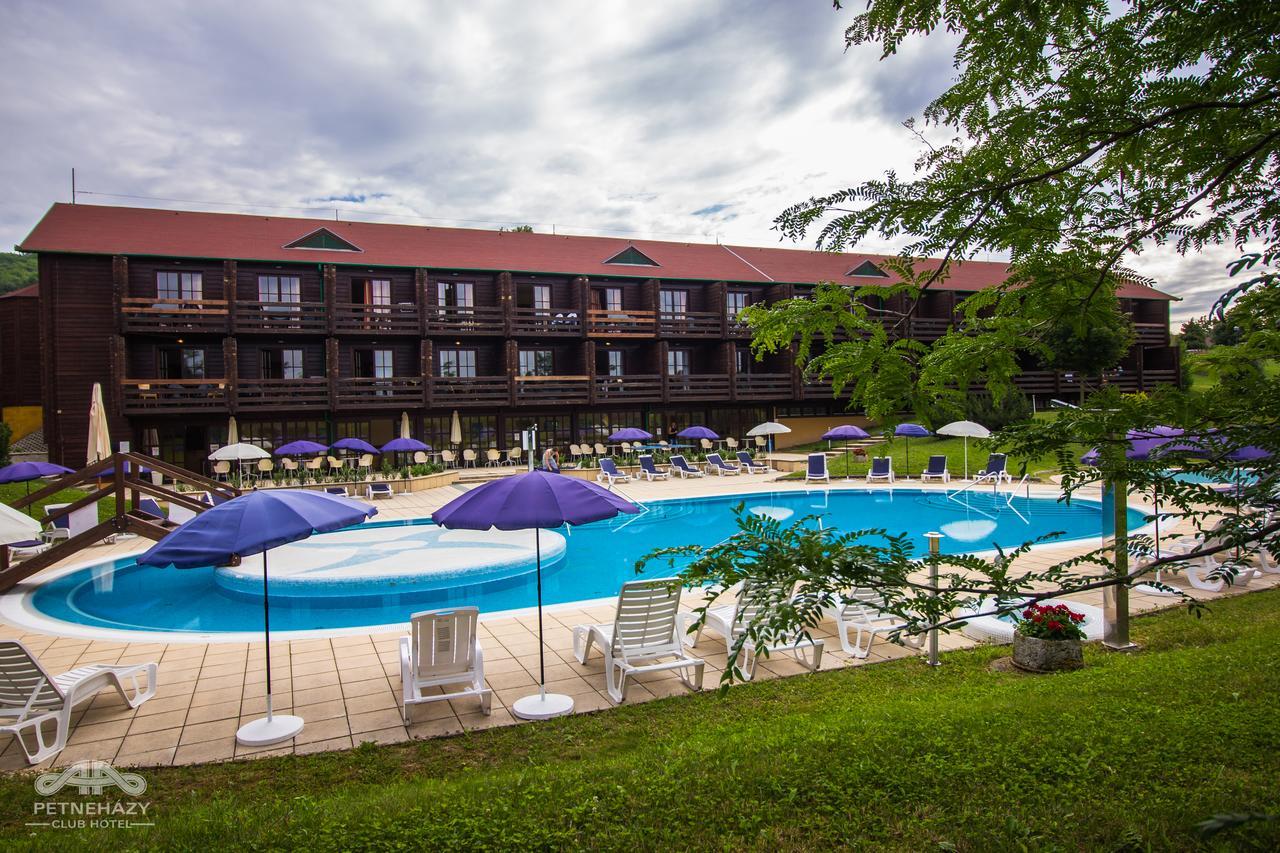 Petneházy Club Hotel Budapest Exterior foto